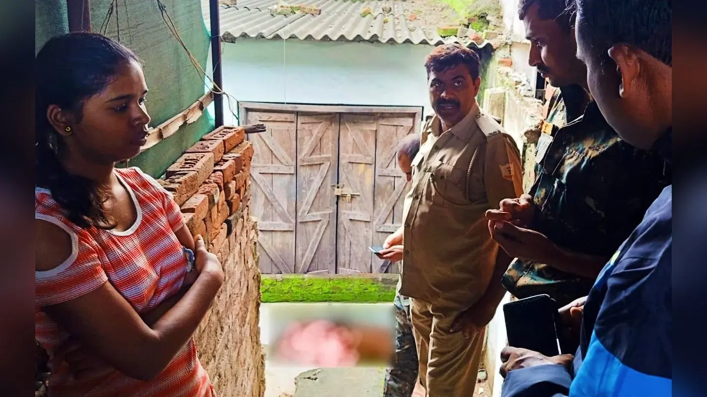 Ranchi News Today: रांची के काठीटांड़ में एक आंगन में मिला नग्न शव, जांच में जुटी पुलिस
