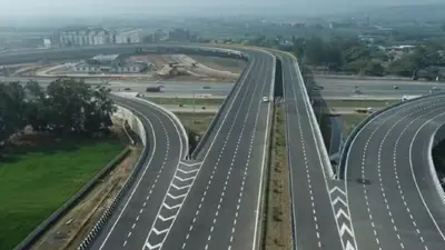 Delhi Mumbai Expressway को नितिन गडकरी ने बताया सबसे लंबा एक्सप्रेस-वे, कहा- ये अपने आप में एक वर्ल्ड रिकॉर्ड