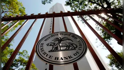 Explainer : अमेरिका के मुकाबले भारत में कितने मजबूत हैं बैंक, जनता का पैसा कितना है सुरक्षित