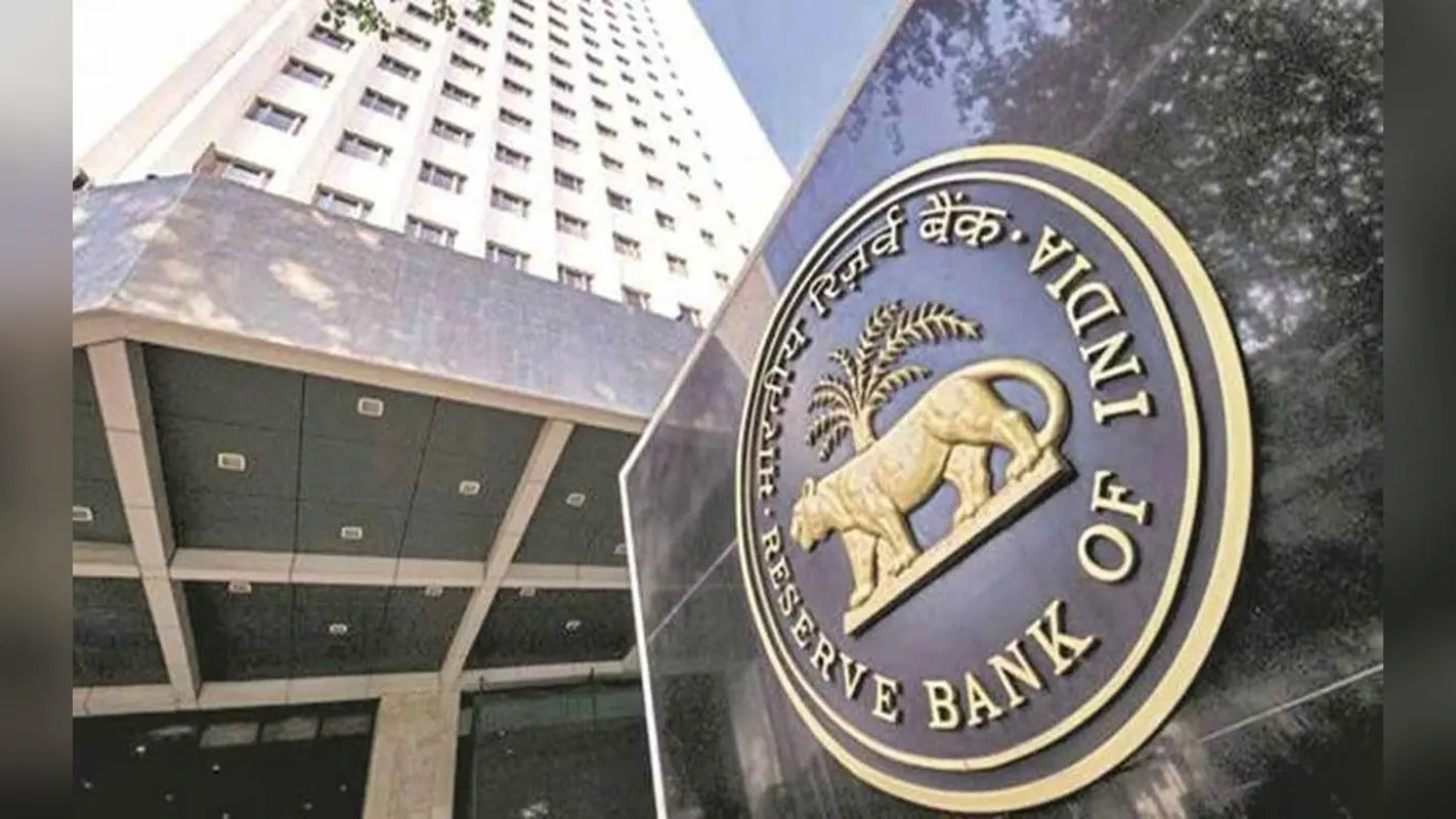 RBI की नयी टोकन सर्विस से सेफ होंगे क्रेडिट-डेबिट कार्ड, जानिए कैसी है तैयारी