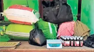 यूपी में पांच अंतरराष्ट्रीय तस्कर गिरफ्तार, दो करोड़ रुपये का गांजा बरामद