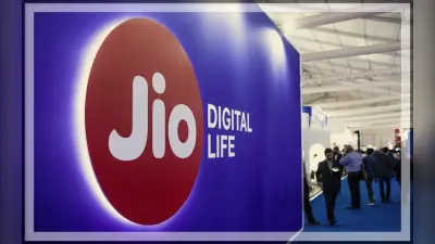 ALERT: बैंक अकाउंट खाली कर सकता है फ्री डेटा का लालच, यूजर्स को यह मैसेज भेज रही JIO