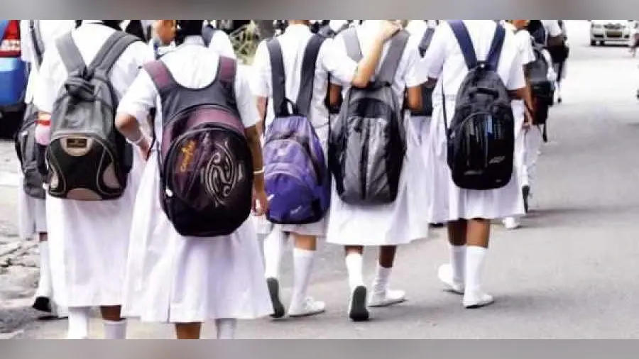 बिहार में स्कूल खोलने पर गाइडलाइन का इंतजार, नौवीं से 12वीं के छात्रों को स्कूल आने के लिए अभिभावक की सहमति जरूरी