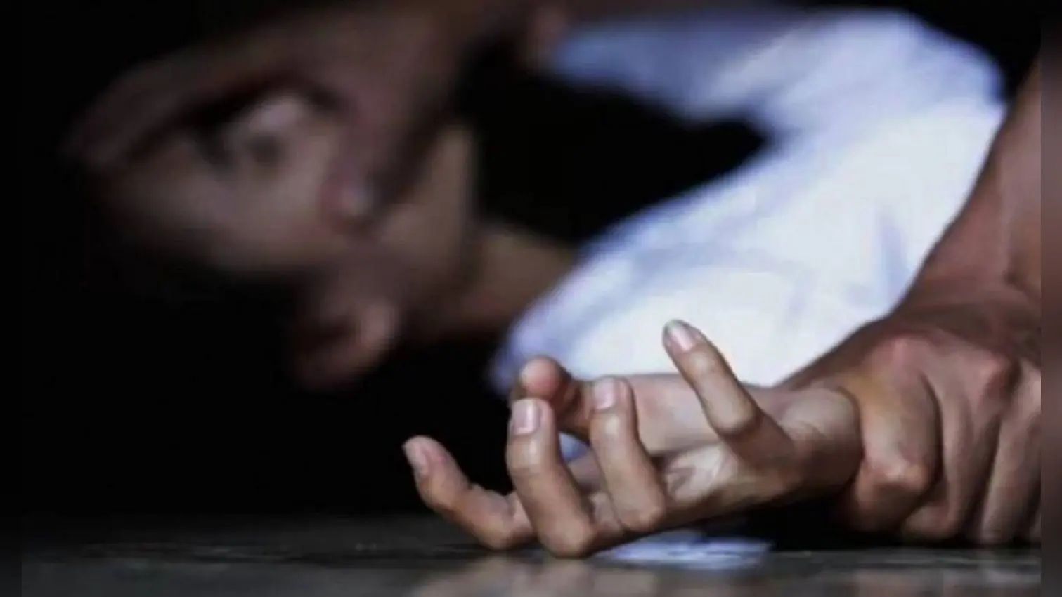 बिहार: पुलिस की नौकरी का दिया झांसा, फिर छात्रा से किया दुष्कर्म, वीडियो वायरल करने की दे रहा धमकी…
