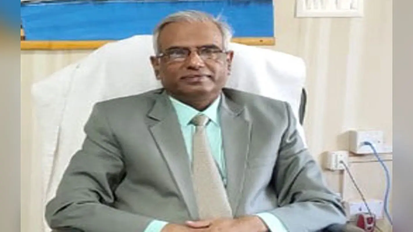 झारखंड: रिम्स डायरेक्टर पद से इस्तीफा देने के बाद डॉ कामेश्वर प्रसाद ने खोली पोल, गिनायी कई खामियां