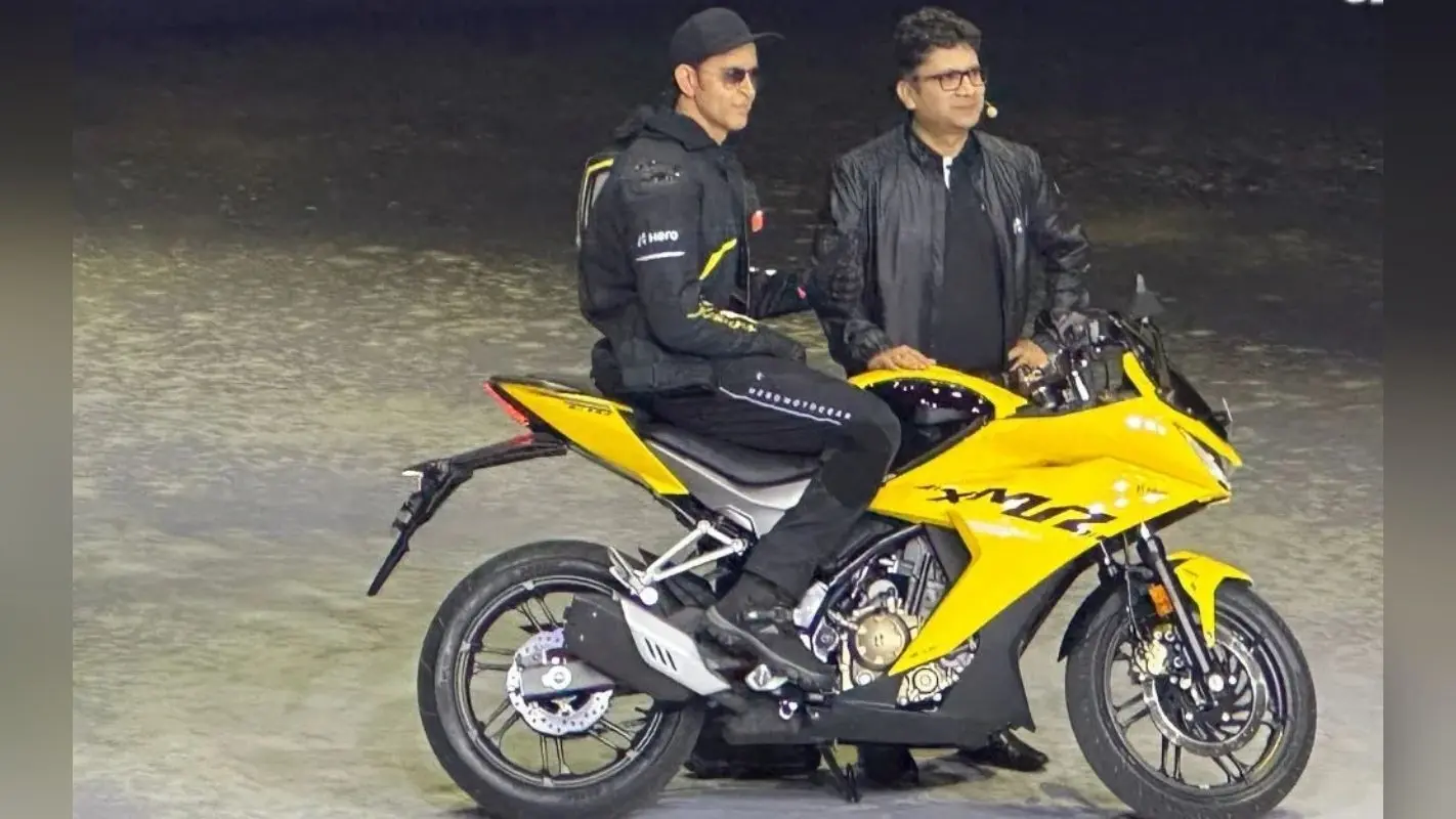Hero Karizma XMR 210: ऋतिक रोशन फिर बने Karizma के ब्रांड एंबेसेडर, जानिए क्या है रिव्यू?