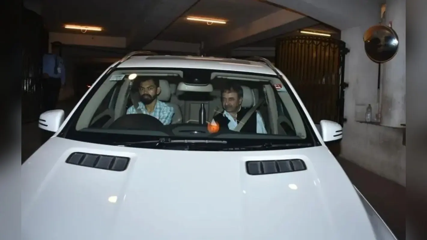 Dunki Director Car Collection: राजकुमार हिरानी के पास मौजूद हैं एक से बढ़कर एक लग्जरियस कारें