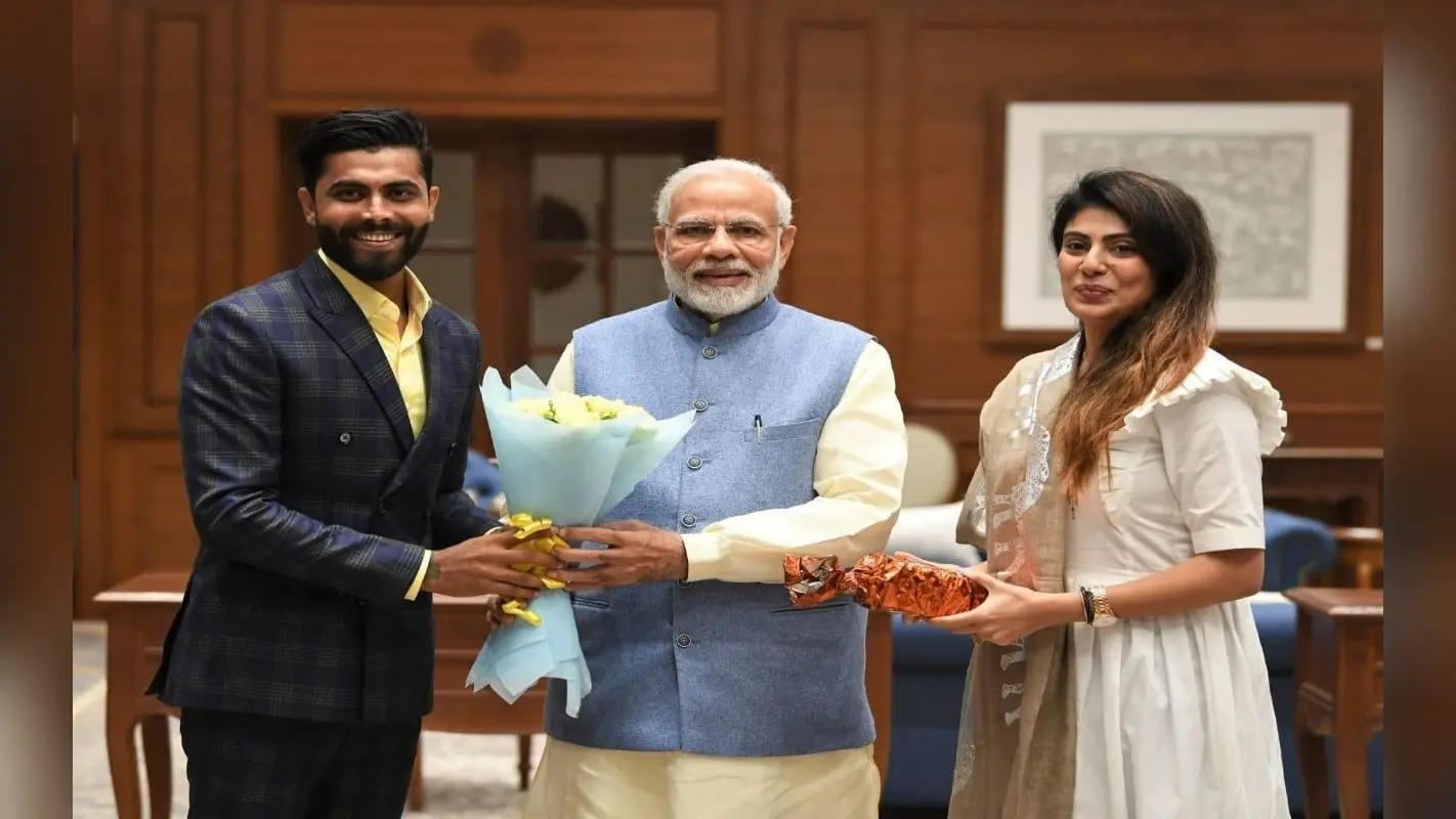 Gujarat Election: गुजरात में चुनाव लड़ेगी रविंद्र जडेजा की पत्नी, BJP ने जाम नगर नॉर्थ से दिया टिकट