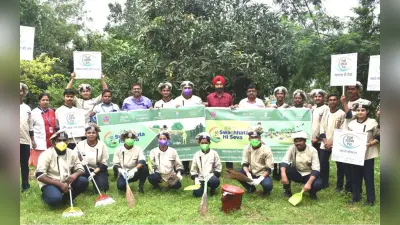 RKDF University Ranchi: स्वच्छता पखवाड़ा के तहत छात्रों ने ऑक्सीजन पार्क की साफ-सफाई की