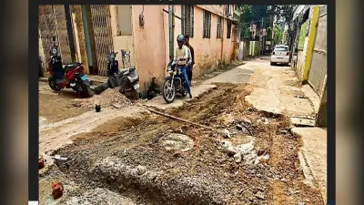 दुर्गा पूजा को लेकर राउरकेला महानगर निगम की तैयारी अधूरी, लोगों को हो रही परेशानी