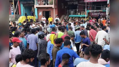 Jharkhand News : सड़क हादसे में डिलीवरी ब्वॉय की मौत, आक्रोशित लोगों ने किया सड़क जाम