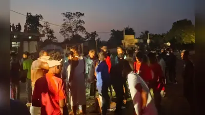 झारखंड : गुमला में भीषण सड़क हादसा, महिला सहित 3 की मौत, डेढ़ दर्जन लोग घायल