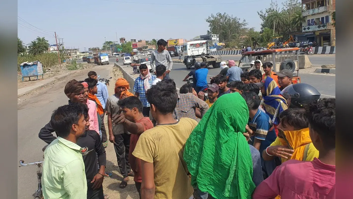 कोडरमा : रांची-पटना मुख्य मार्ग के पास कंटेनर ने बाइक सवार युवक को कुचला, शादी की खुशियां मातम में बदली