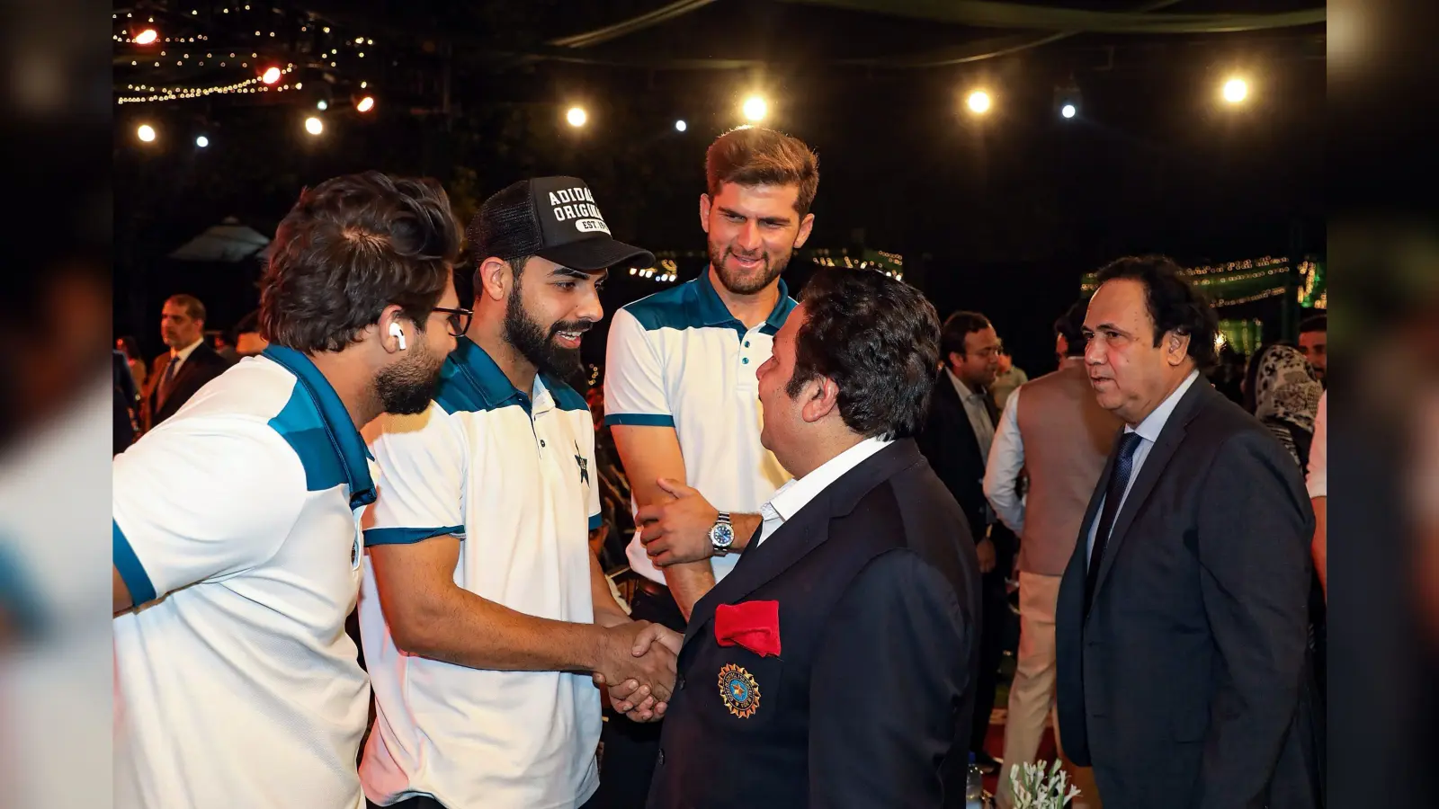 पाकिस्तान पहुंचे BCCI अधिकारी, खिलाड़ियों से भी मिले, राजीव शुक्ला बोले- क्रिकेट के लिए आए हैं यहां