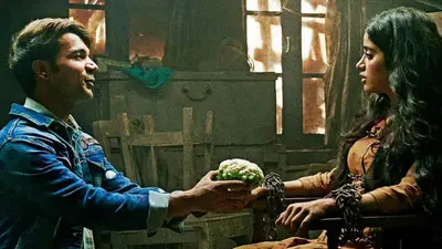 Roohi Movie Review : ना हंसाती है ना डराती है… बोरिंग है रूही