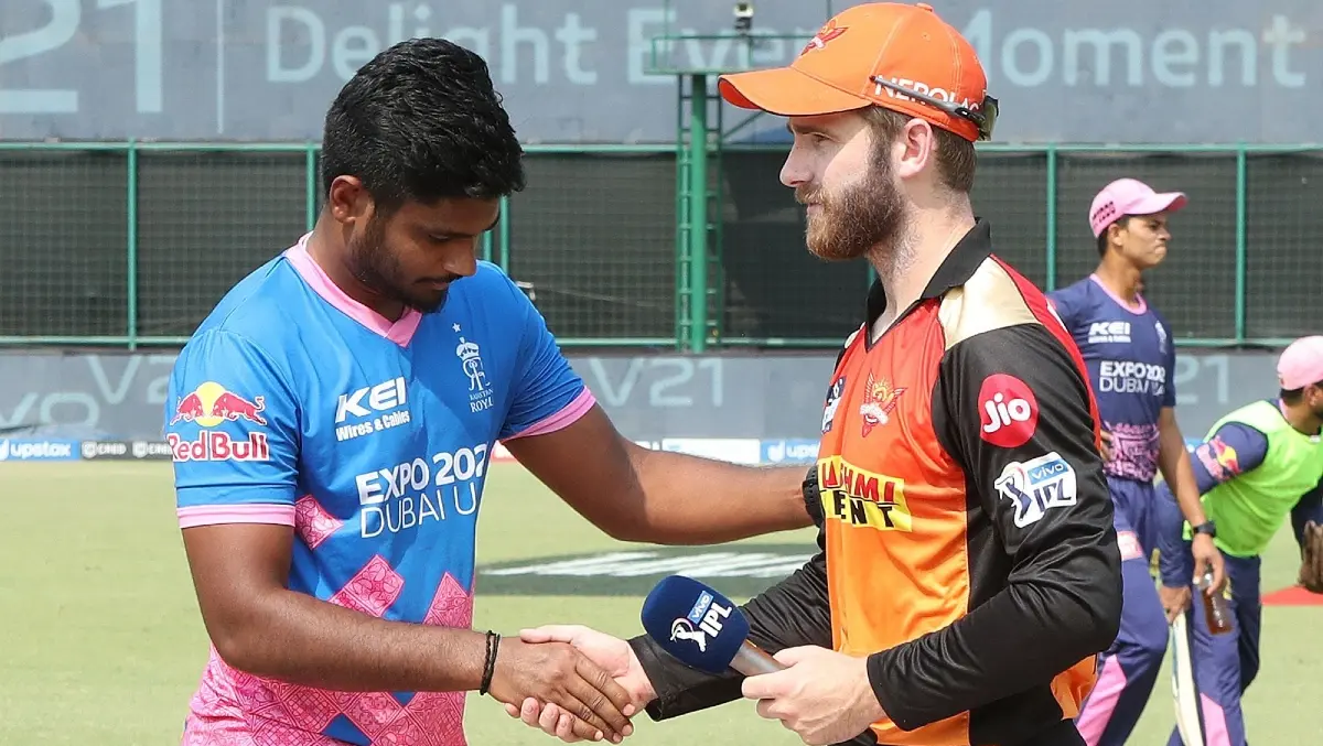 IPL 2021: आज राजस्थान और हैदराबाद के बीच बड़ा मुकाबला, डेविड वॉर्नर की जगह लेगा यह खिलाड़ी
