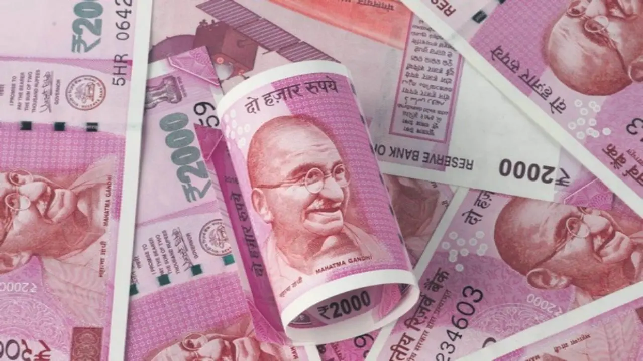 2,000 के नोट से नैनो चिप कहां गया ? जानें किसने कही ये बात