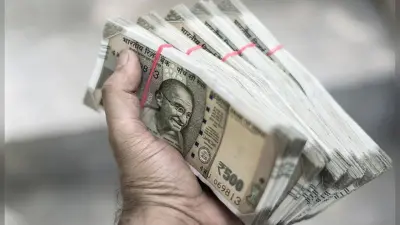Post Office: छोटी बजत योजनाओं में ज्यादा मुनाफा, इन स्कीमों पर बढ़ा ब्याज दर, जानें कितना मिलेगा रिटर्न