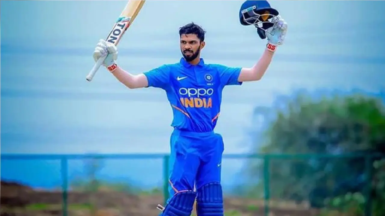 ऋतुराज गायकवाड़ ने एक ही ओवर में 7 छक्के जड़ रचा इतिहास, दोहरा शतक भी ठोका, VIDEO