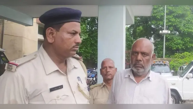 दुर्गा पूजा के मेले में गुम हो गया Ritesh Pandey का ‘बड़का लइका’, पत्नी को सुनाई खड़ी-खोटी देखें वीडियो