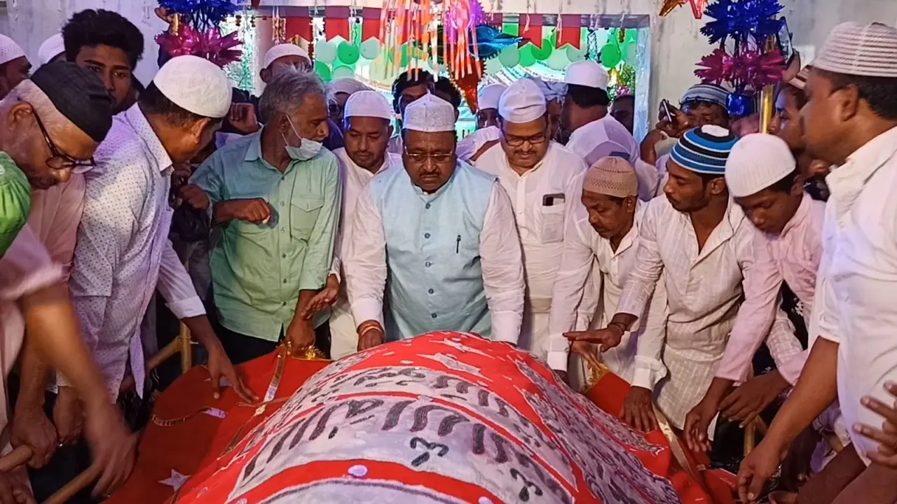 पटना में हजरत मखदूम रास्ती का सालाना उर्स धूमधाम से मनाया गया, अकीदतमंदो की उमड़ी भीड़