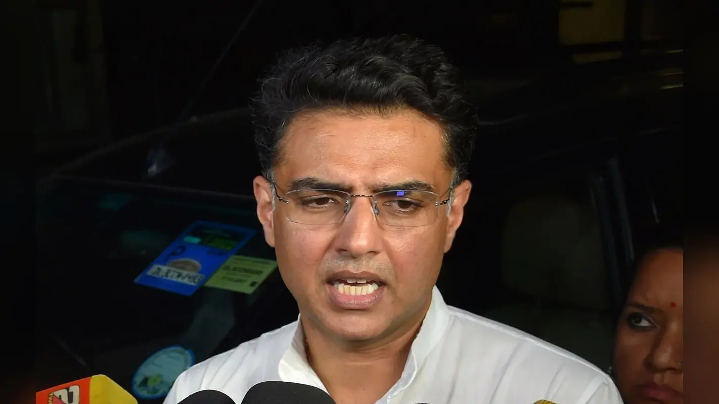 राजस्थान से अशोक गहलोत का पत्ता साफ! सोनिया गांधी से सचिन पायलट की मुलाकात के बाद अटकलें तेज