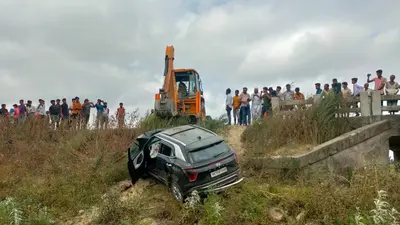 Bihar News: सहरसा में कृषि पदाधिकारी ने बाजार में खड़ी की गाड़ी, ट्रैफिक पुलिस ने काट दिया चालान
