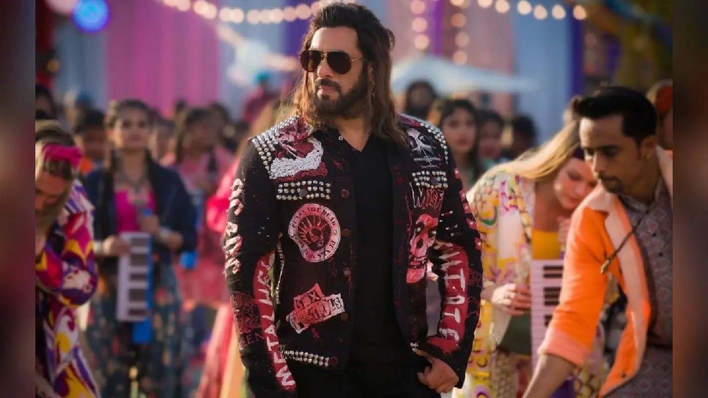 Kisi Ka Bhai Kisi Ki Jaan Review: पब्लिक को कैसी लगी सलमान खान की KKBKKJ? टिकट खरीदने से पहले जान लीजिए