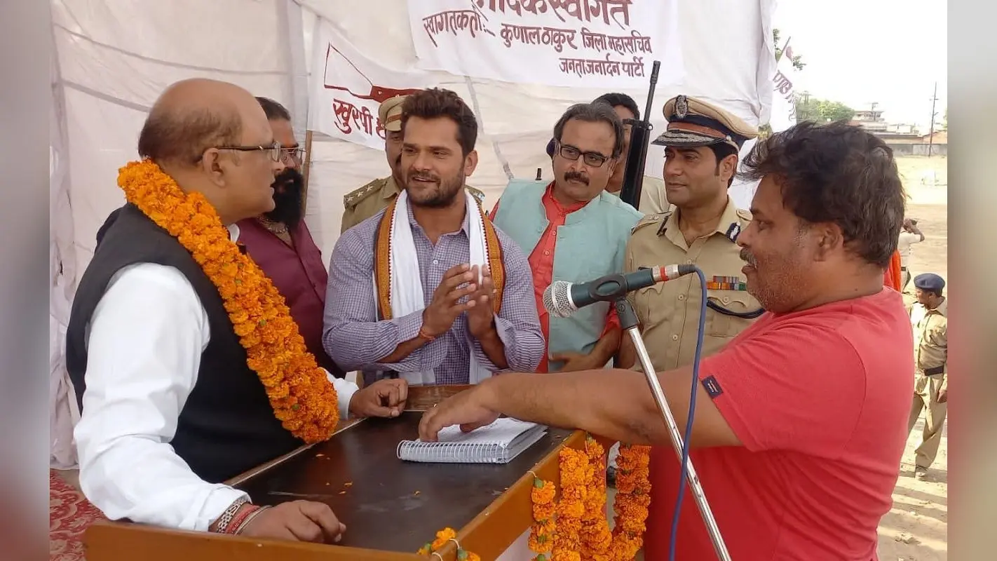 Exclusive: भोजपुरी फिल्म अवैध में खेसारी लाल यादव के साथ दिखेंगे समर्थ चतुर्वेदी, पढ़िए खास बातचीत