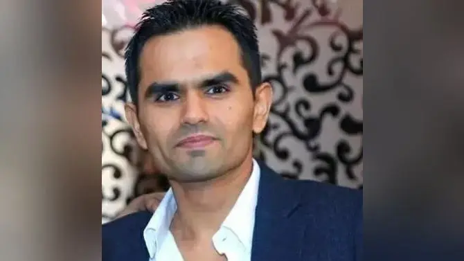 नवाब मलिक के आरोपों के बाद समीर वानखेड़े ने अपने परिवार की जानकारी दी, कहा- मेरे पिता हिंदू , मां मुस्लिम थीं