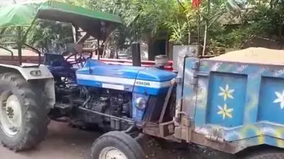 जमुई के बड़ीबाग नदी घाट से पुलिस ने बालू से लदे एक ट्रैक्टर को किया जब्त, चालाक भागने में रहा सफल