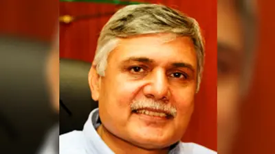 नवनीत राणा और उनके पति का वीडियो शेयर कर राजनीति में फंस गये मुंबई के पुलिस कमिश्नर!
