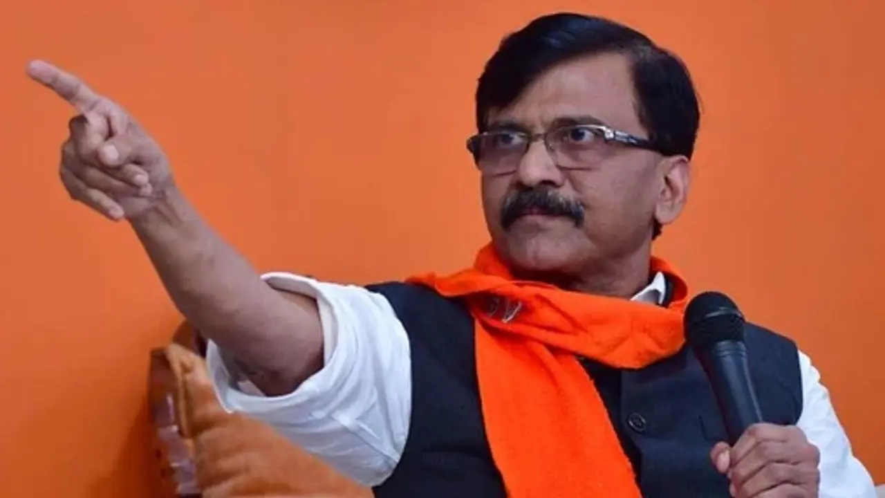 मुश्किलों में संजय राउत! ठाणे पुलिस ने दर्ज किया मामला, सीएम शिंदे के बेटे पर लगाया था सुपारी देने का आरोप