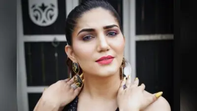 Sapna Choudhary Video: पिंक सूट पहनकर सपना चौधरी ने दिखाई अदाएं, सोशल मीडिया पर डांस VIDEO वायरल