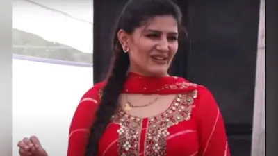 सपना चौधरी ने ‘लत लग जायेगी’ सॉन्ग पर किया जबरदस्त डांस, सोशल मीडिया पर वायरल हुआ ये VIDEO