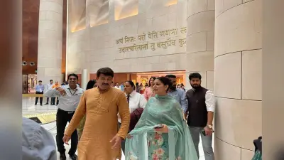 Sapna Choudhary Song: सपना चौधरी का गाना लपेटे इंटरनेट पर मचा रहा धमाल, एक्ट्रेस के देसी लुक पर फैंस फिदा