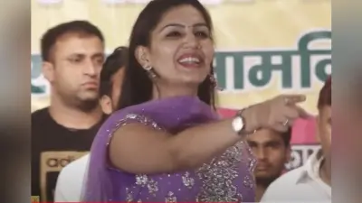 Sapna Chaudhary ने सलवार-सूट पहन किया जबरदस्त डांस, बार-बार देखा जा रहा ये VIDEO