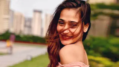 अर्जुन कपूर, मलाइका अरोड़ा के बाद अब सारा भी हुई कोरोना पॉजिटिव, इंस्टा पर बताया रहेंगी होम कोरेंटीन