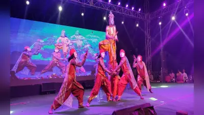 झारखंड : सरायकेला में चैत्र महोत्सव का समापन, रात्रि जागरण के साथ छऊ नृत्य की बिखरी छटा