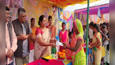 सिमडेगा के बंगरू में सरकार आपके द्वार कार्यक्रम, पाकरटांड़ जिप सदस्य बोली- 11 नवंबर का दिन बना ऐतिहासिक