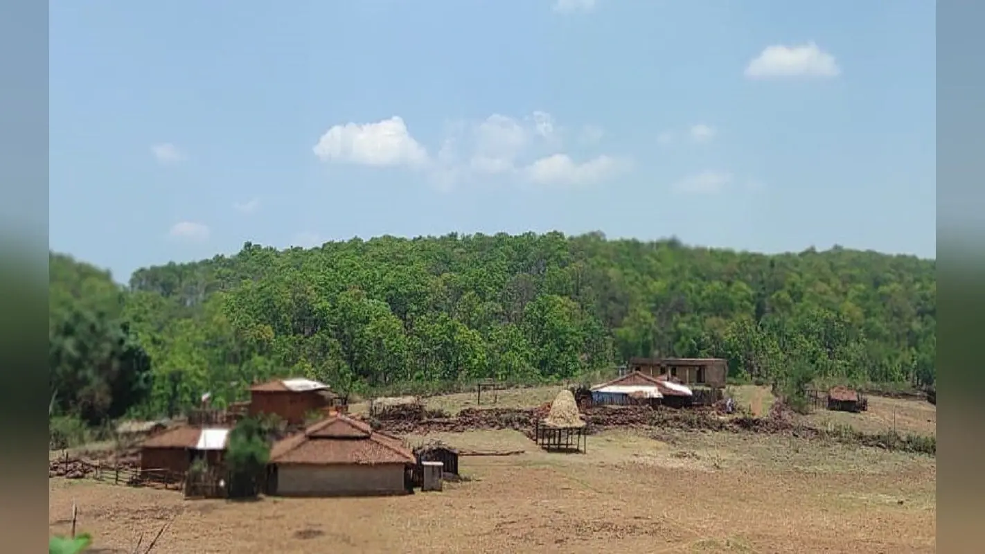 Jharkhand Village Story: झारखंड का एक गांव, जहां भीषण गर्मी में भी होता है ठंड का अहसास