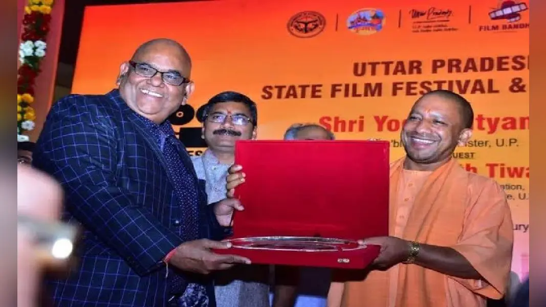 अलविदा सतीश कौशिक…दिल में लखनऊ को बसाया, कहा था यूपी में दिखता है भारत का असली रंग, काशी के थे मुरीद…