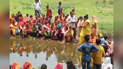 Sawan 2023: गढ़वा में श्रद्धालुओं ने निकाली भव्य कलश यात्रा, बोल बम के नारे से भक्तिमय हुआ माहौल