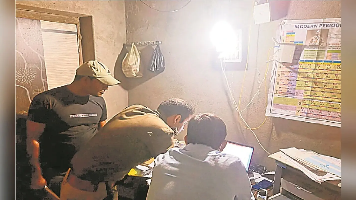 बिहटा सीओ के संरक्षण में अवैध कार्यालय खोल हो रहा था दाखिल-खारिज का खेल, एसडीओ ने डीएम को सौंपी रिपोर्ट