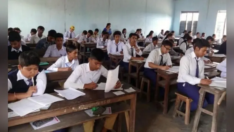 Primary School Reopen in UP : यूपी में सात महीने बाद खुले प्राइमरी स्कूल, CM योगी ने किया ये आग्रह