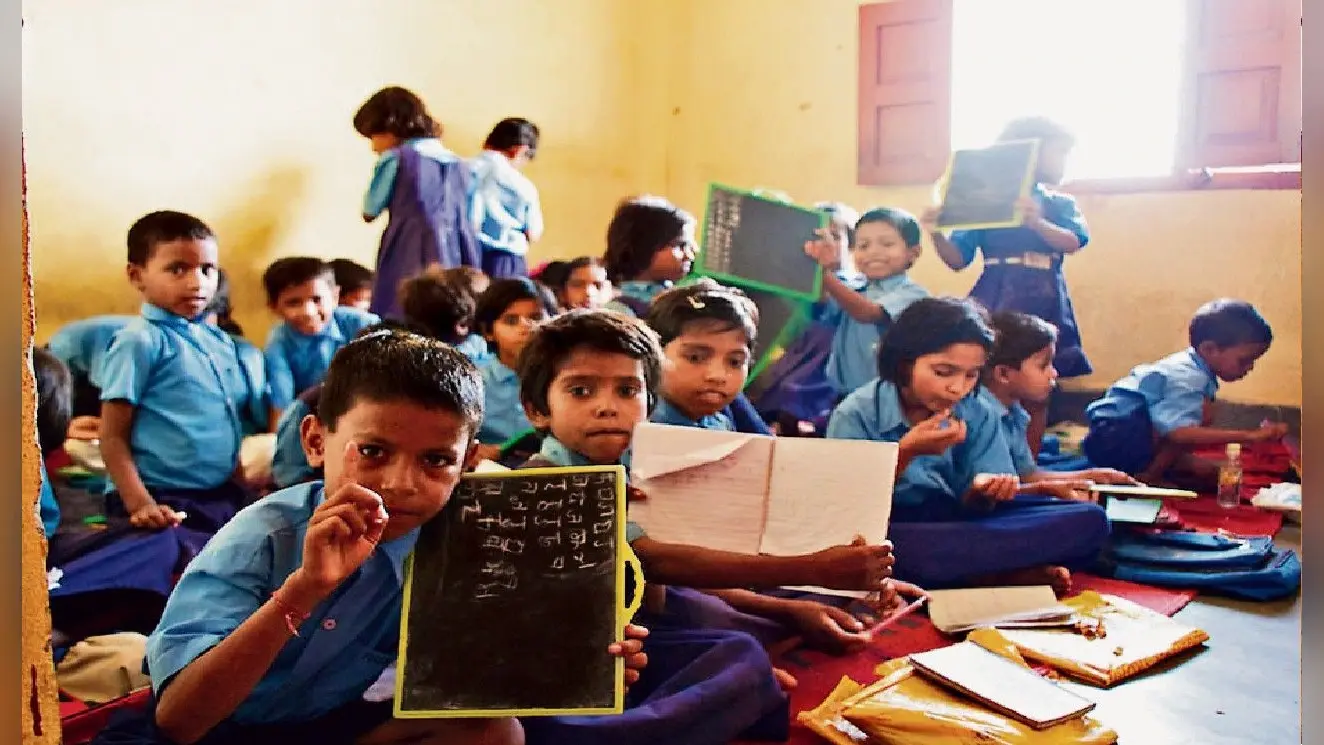 Jharkhand News: स्कूलों से वंचित छात्रों के लिए चलेगी विशेष कक्षा, 25 से 30 बच्चों का होगा नामांकन