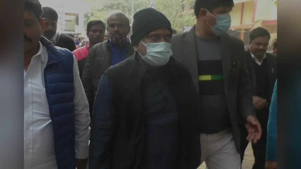 अवधेश सिंह हत्याकांड: मुख्तार अंसारी के खिलाफ गवाही देने कोर्ट पहुंचे अजय राय, प्रशासन पर लगाया ये आरोप