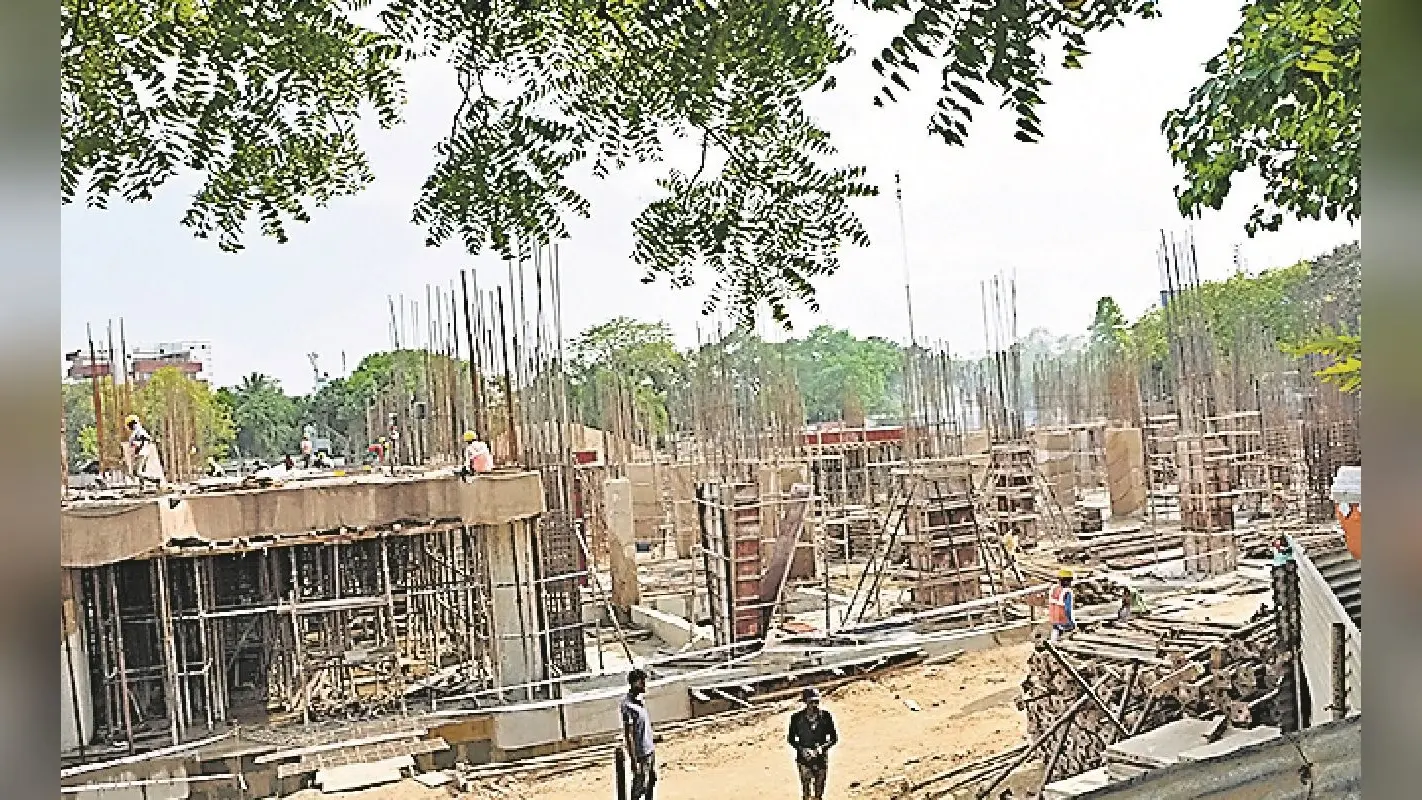 पटना कलेक्ट्रेट में हेरिटेज के रूप में संरक्षित होंगे डच काल के आठ पिलर, अगले साल जून तक निर्माण होगा पूरा