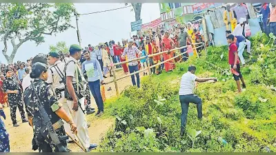 Bihar: पत्नी को मुखिया पद के लिए नॉमिनेशन कराने आये अपराधी को पुलिस ने दबोचा, हमला करके छुड़ा ले गये समर्थक
