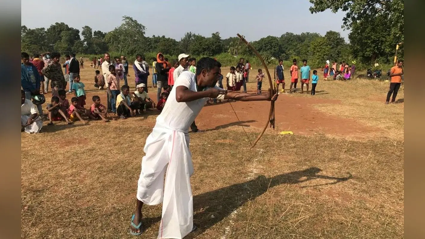 पश्चिमी सिंहभूम के सेरेंगसिया घाटी में आदिवासियों ने दी थी अंग्रेजों को शिकस्त, मनाया विजय दिवस